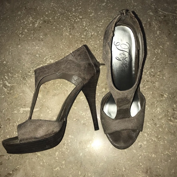Fergie Kitana-Tan Heels. Leather. size 9 like new - Picture 5 of 10